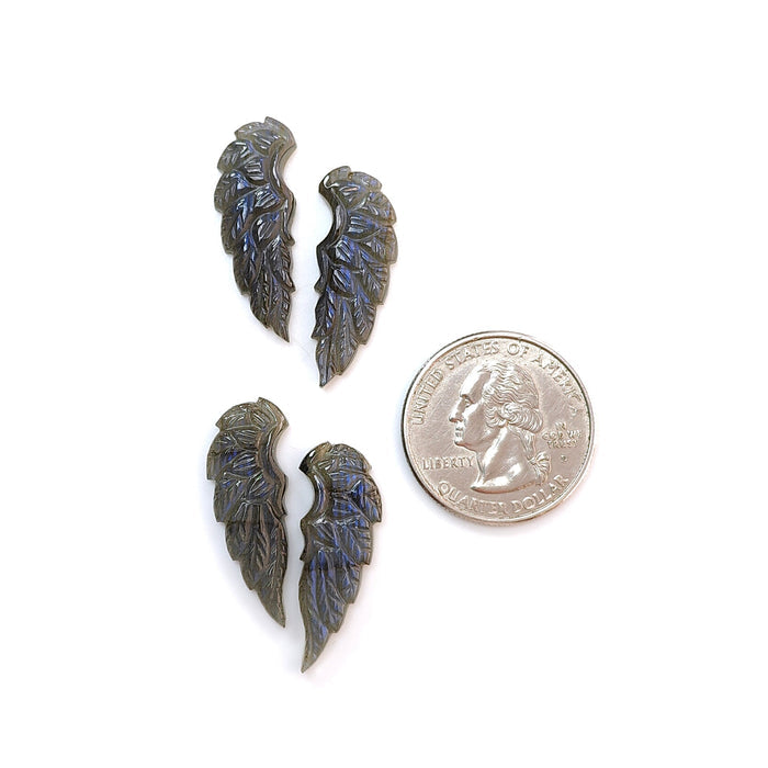 Scultura a farfalla in labradorite blu