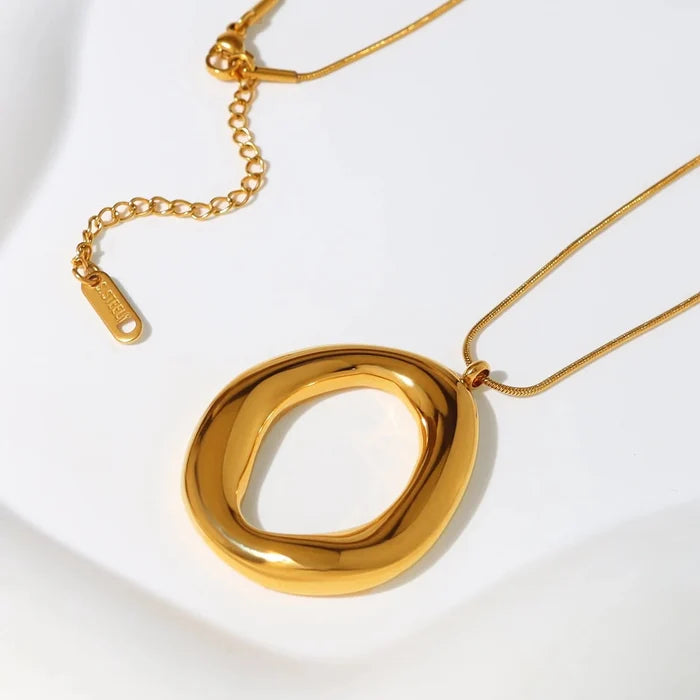 Chunky Irregular Open Oval Pendant Necklace | 18K Gold Plated Snake Chain Statement Jewelry - The PM Edit