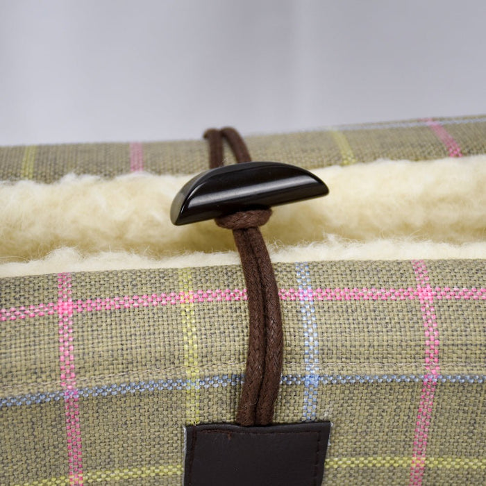 KONA CAVE® Folded Travel Dog Bed for restaurants, cars, pubs and hotels.  Stylish toggle closure ensures easy one-handed opening and closing of the KONA CAVE® portable dog mat.