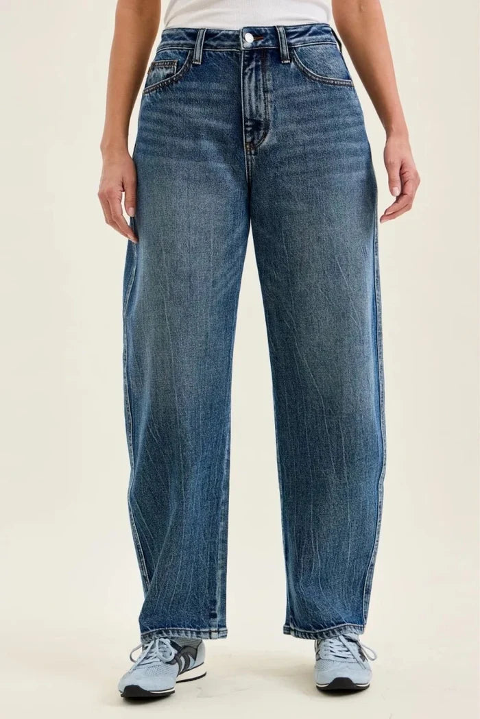 High-Waist Wide-Leg Jeans in Dark Indigo - The PM Edit