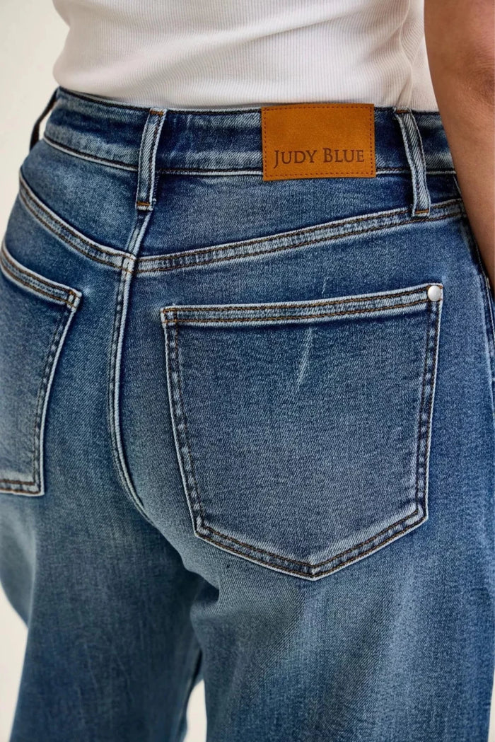 High-Waist Wide-Leg Jeans in Dark Indigo - The PM Edit