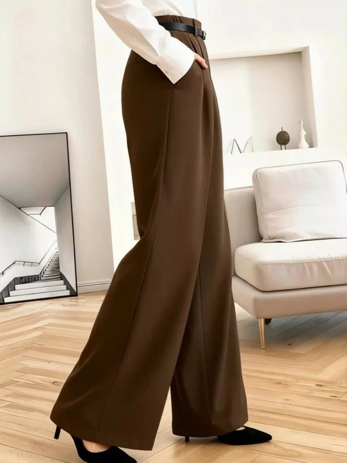 High-Waist Wide-Leg Pleated Trousers in Chocolate - The PM Edit