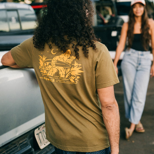 Howler Bros - Men's Squatch Rider Pocket T-Shirt