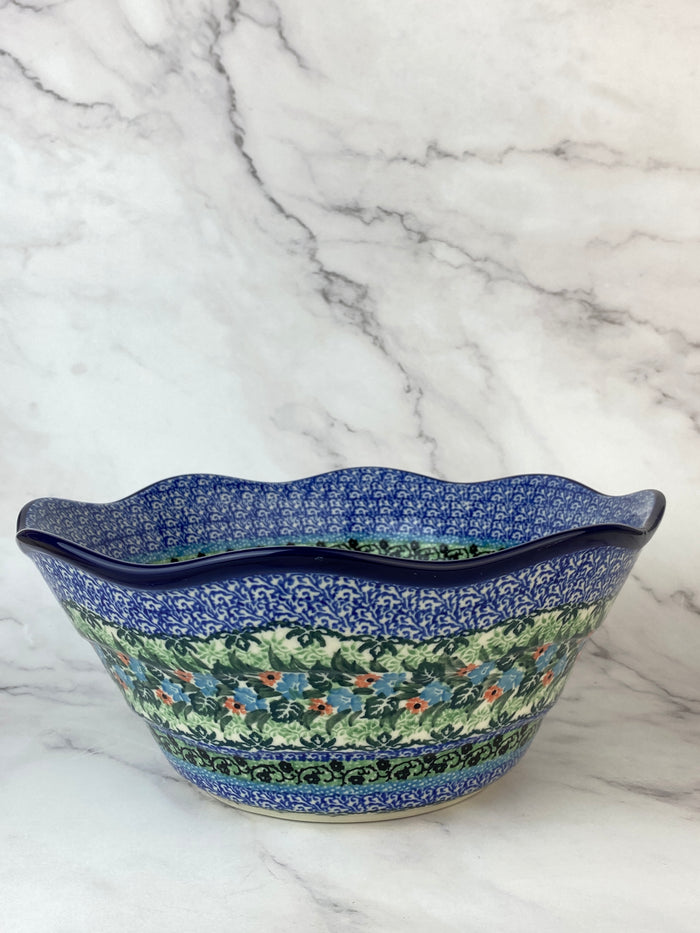 Large Wavy Unikat Serving Bowl - Shape 692 - Pattern U4553