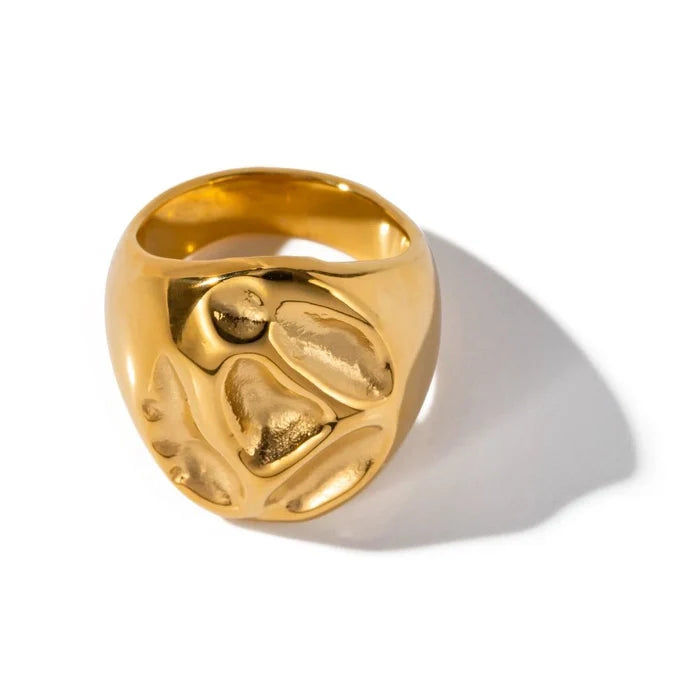 Molten Oval Signet Ring - The PM Edit