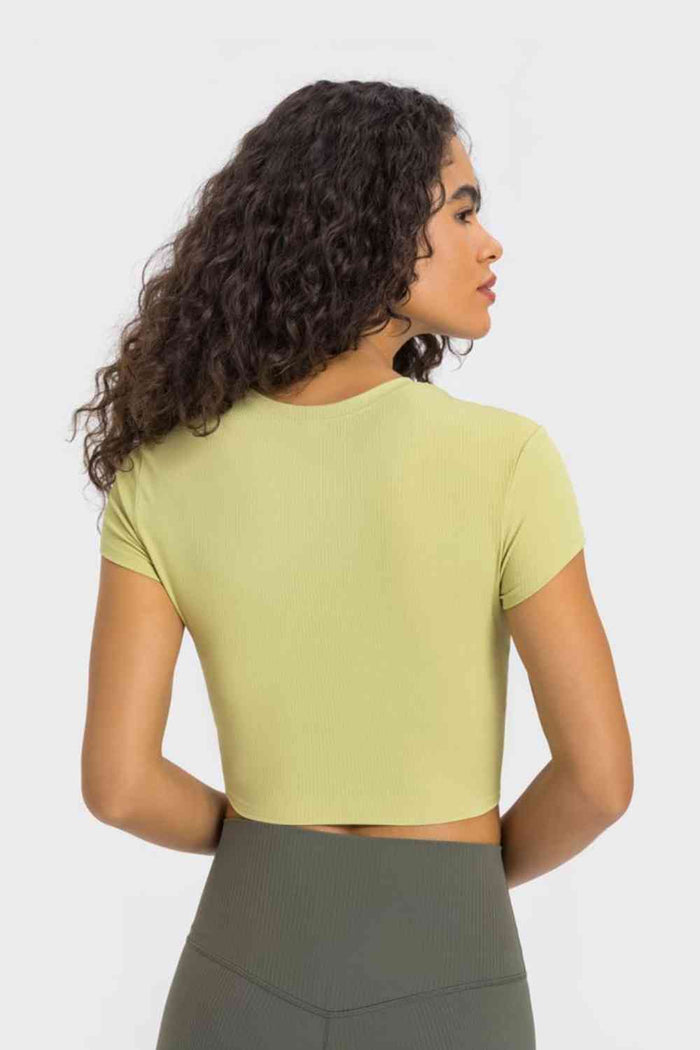 Round Neck Short Sleeve Cropped Sports Tee
