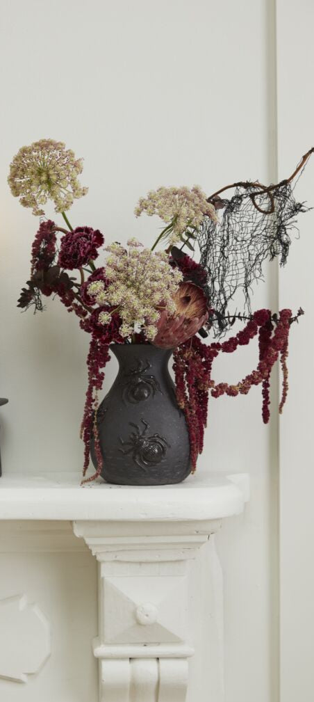 Scuttling Spiders Vase