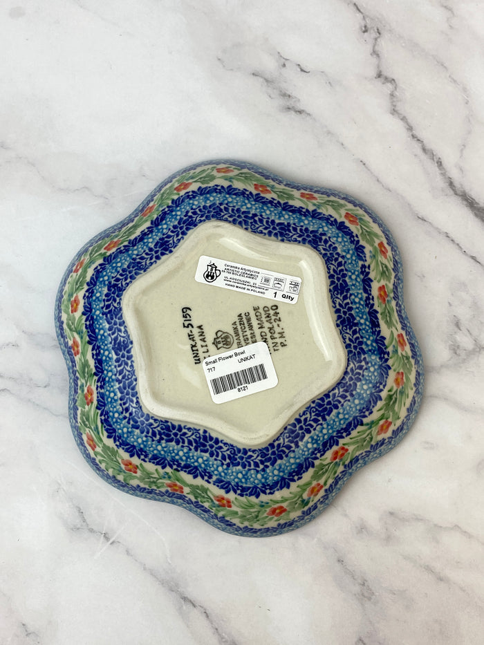 Small Unikat Flower Bowl - Shape 717 - Pattern U5159