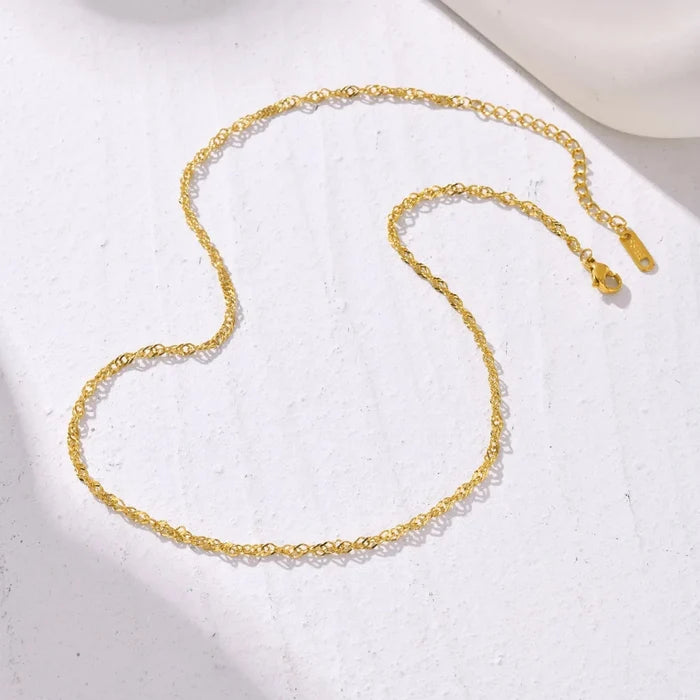 Twisted Singapore Chain Choker Necklace | 18K PVD Gold Stainless Steel Adjustable Collar - The PM Edit