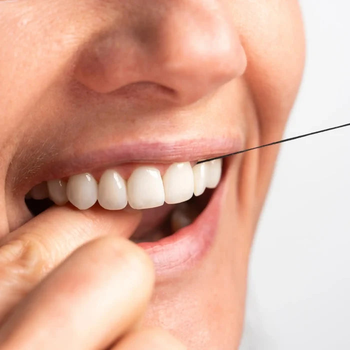 Bamboo charcoal dental floss detail