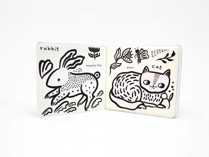 Wee Gallery Who Loves Pets? Color-Changing Bath Book