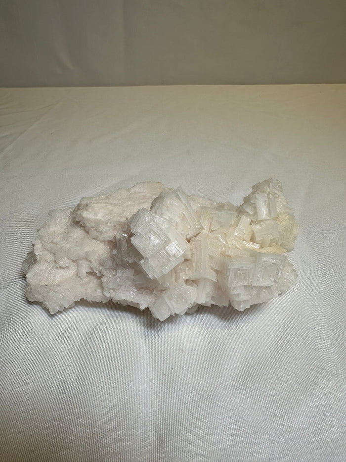 White/Pink Halite